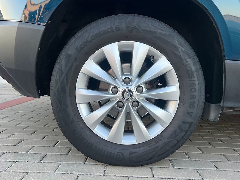 Škoda Karoq (2021) 2.0 TDI-STYLE-P.KAMERA - fotka 9 z 50