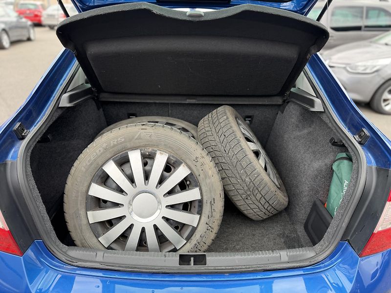 Škoda Rapid 1.2 TSi, 63kw, ČR - fotka 7 z 12
