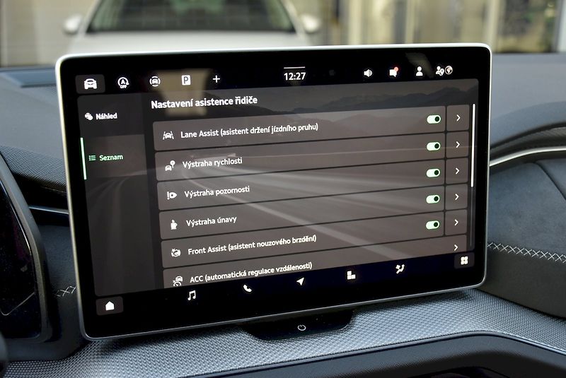 Škoda Kodiaq (2025) SPORTLINE 4X4 TD 142/2.0 A7A - fotka 26 z 43