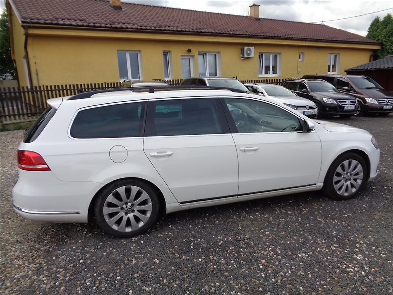 Volkswagen Passat 2,0 - fotka 8 z 17