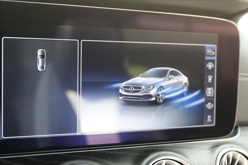 Mercedes-Benz Třídy E 4 MATIC,ČR,DPH,59TKM - fotka 26 z 38