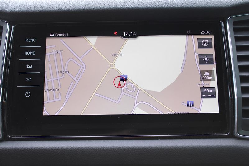 Škoda Kodiaq 2.0 TDI 140kW SPORTLINE 4x4 ČR - fotka 21 z 29