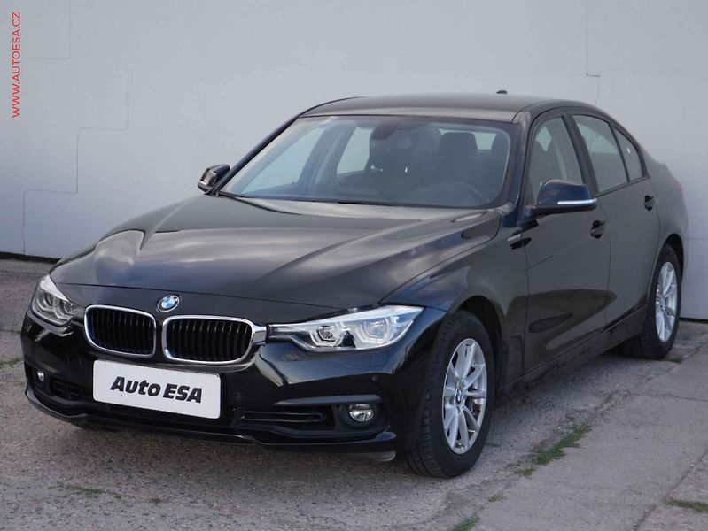 BMW Řada 3 (2018) 1.5i, 2.maj,ČR, servis.kniha - fotka 3 z 18