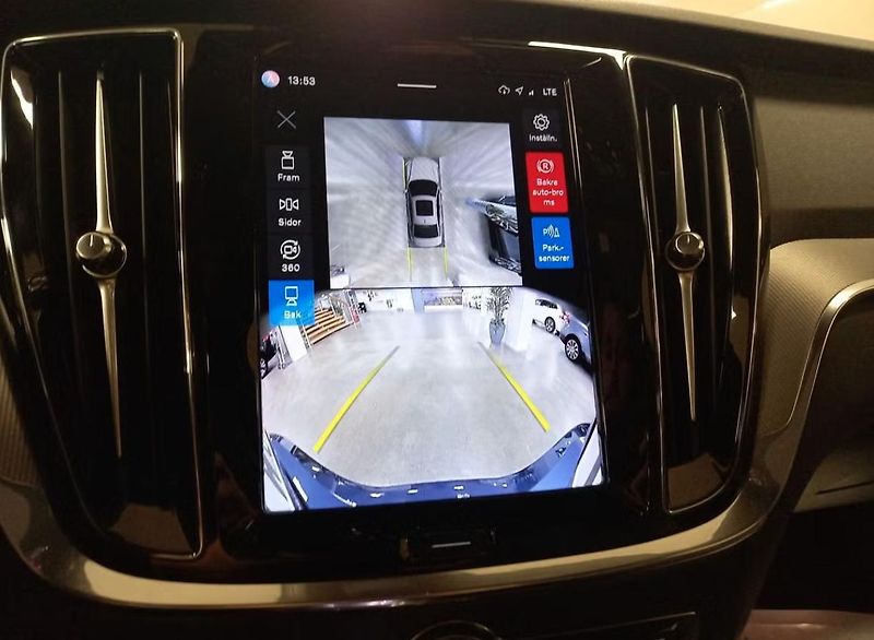 Volvo S60 Recharge T6 AWD 360k Taž Pano - fotka 6 z 15