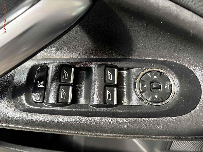 Ford Mondeo (2012) 2.2TDCi, servis.kniha - fotka 12 z 14