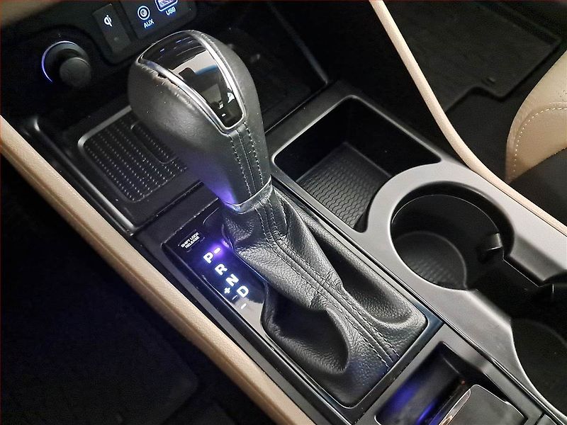 Hyundai Tucson (2019) Style 1.6 T-GDI - fotka 13 z 25