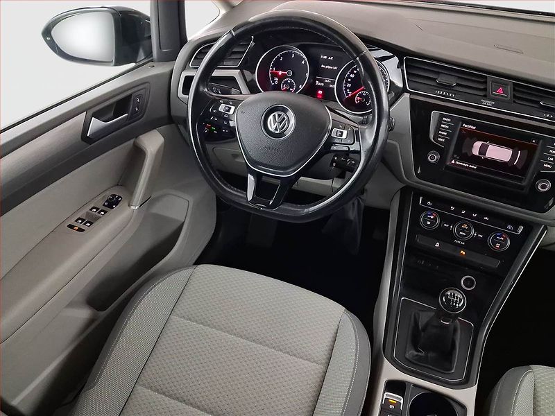 Volkswagen Touran (2016) Comfortline 2.0 TDI, Navi - fotka 7 z 20