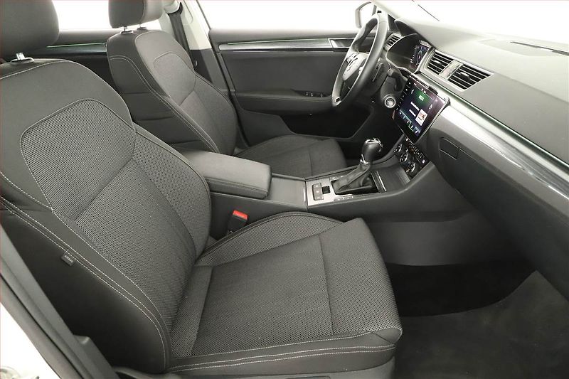 Škoda Superb (2020) iV 1.4 TSI PHEV - fotka 7 z 22