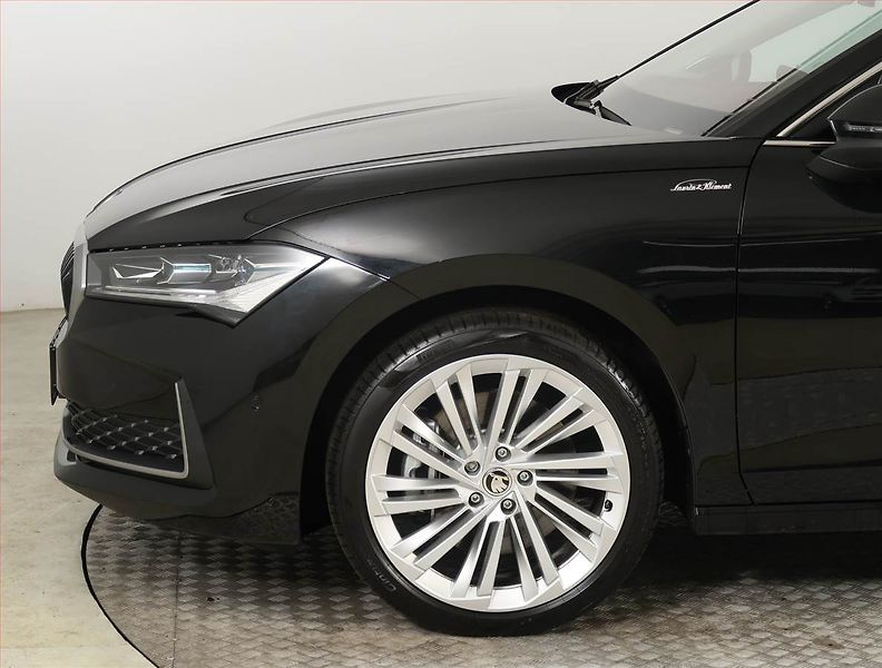 Škoda Superb (2024) 2.0 TDI - fotka 15 z 30
