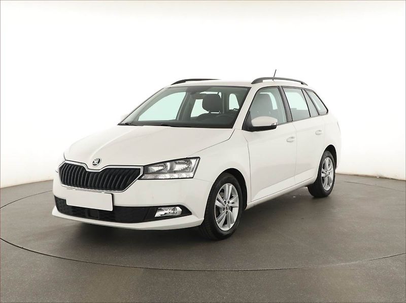 Škoda Fabia (2022) Ambition 1.0 TSI, ČR,1.maj - fotka 2 z 14