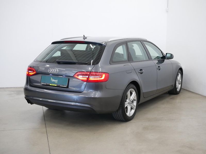 Audi A4 - fotka 2 z 26