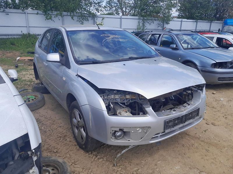 Ford Focus II 1.6 85Kw NÁHRADNÍ DÍLY - fotka 3 z 8