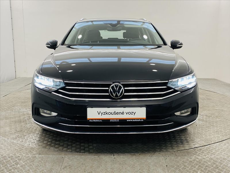 Volkswagen Passat 2,0 TDI 110kW Elegance - fotka 4 z 22
