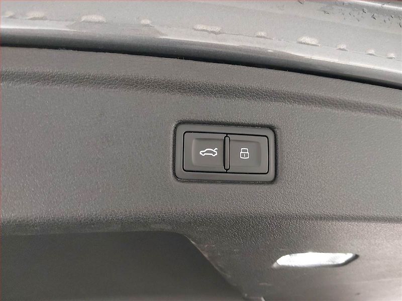 Audi A5 (2017) 2.0 TDI, Automat, Serv.kniha - fotka 16 z 24