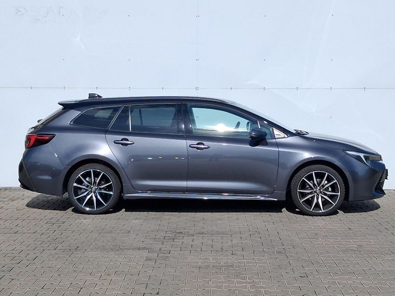 Toyota Corolla 1.8 HSD e-CVT GR Sport - fotka 8 z 24
