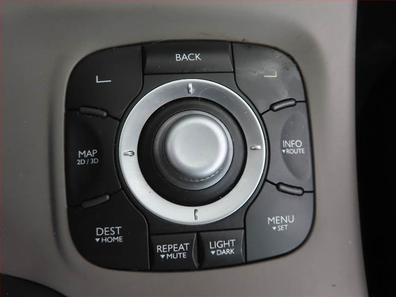 Renault Mégane (2012) 1.6 16V, Serv.kniha, Navi - fotka 15 z 15
