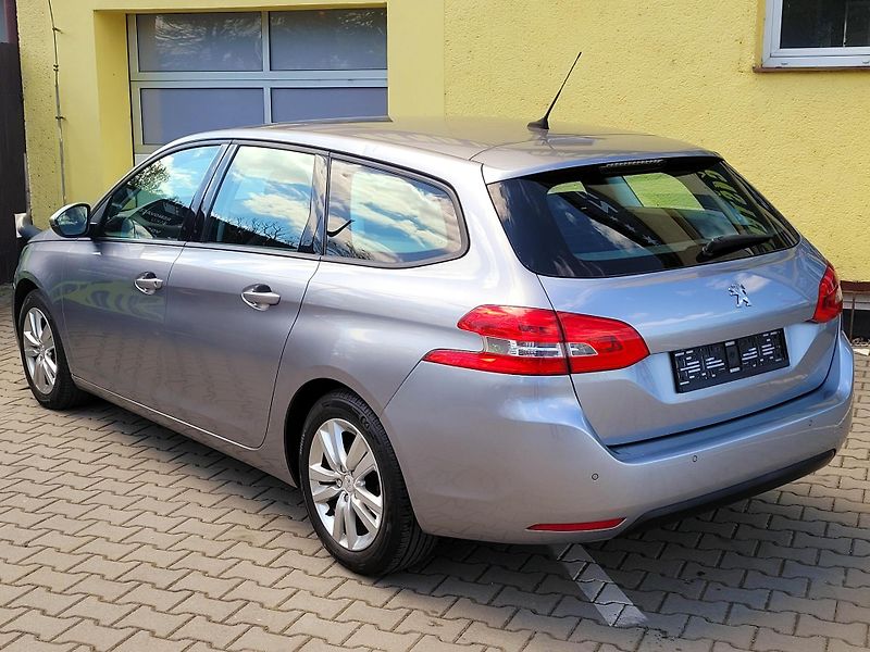 Peugeot 308 96kW,CZ,1maj,SERV.KNIHA       - fotka 9 z 40