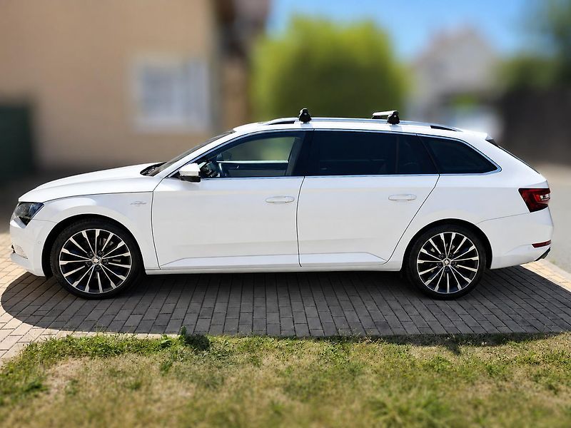 Škoda Superb (2015) - fotka 2 z 11