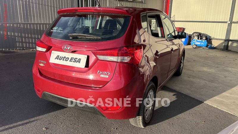Hyundai ix20 (2012) 1.4CRDi, servis.kniha, AC - fotka 2 z 3