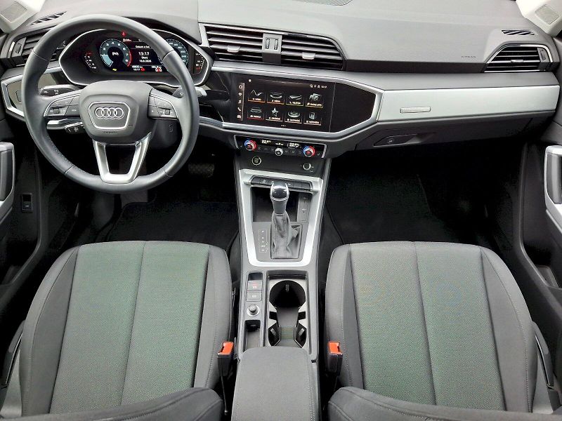 Audi Q3 (2024) Advanced S-Tronic 1,5TFSi 110k - fotka 5 z 35