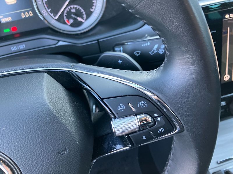 Škoda Superb (2020) IV 1.4PHEV 160 STYLE DSG - fotka 27 z 37