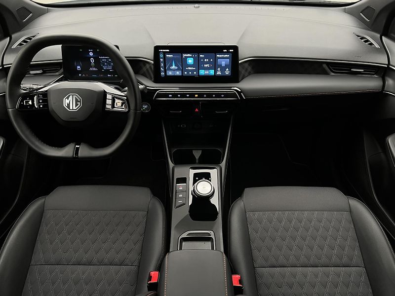 MG MG3 EXCLUSIVE HYBRID+ AUT CZ 1.maj - fotka 2 z 41