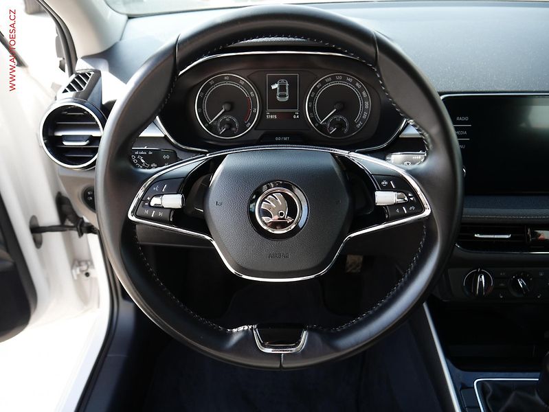 Škoda Fabia (2021) 1.0TSi, 2.maj,ČR, Style, LED - fotka 14 z 18