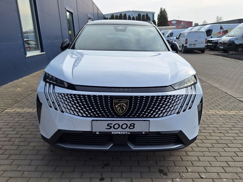 Peugeot 5008 (2026) GT Hybrid 145 e-DCS6 - fotka 8 z 21