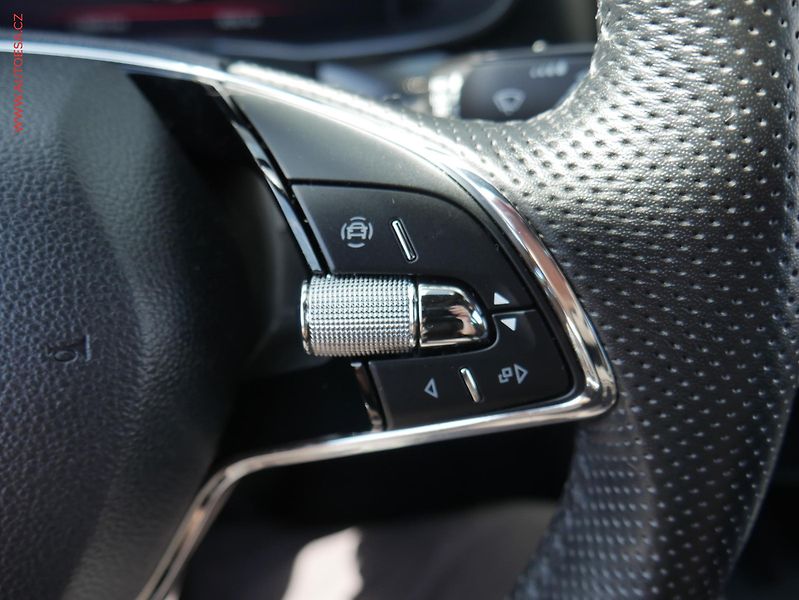 Škoda Scala (2023) 1.0TSi, ČR, Monte Carlo, LED - fotka 13 z 26