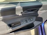 Volkswagen Golf 2,0 TDI 110 Style 5d - náhled 11