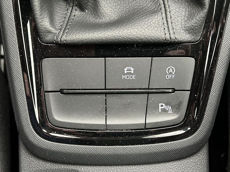 Škoda Scala 1.0 TSI Top selection - fotka 21 z 28