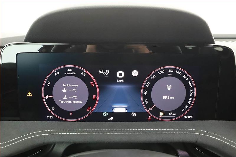Škoda Superb (2025) 2.0 TDI, SPORTLINE, 4X4 - fotka 8 z 21