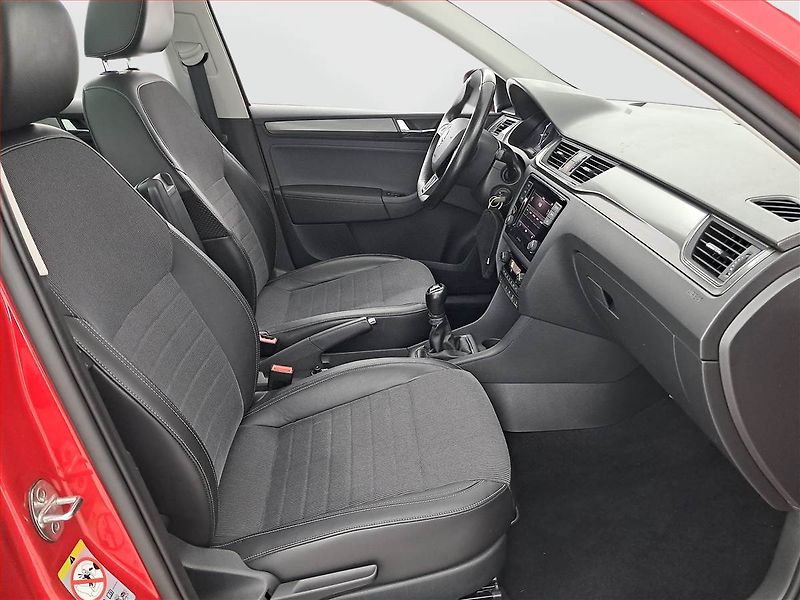 Škoda Rapid (2017) Spaceback 1.2 TSI, Serv.kniha - fotka 9 z 19