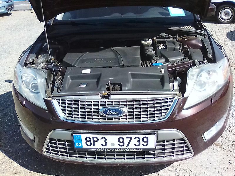 Ford Mondeo (2009) 2.0i 16V Titanium, ser. knížka - fotka 29 z 32