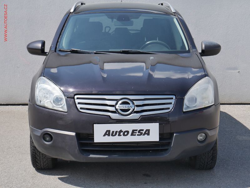 Nissan Qashqai (2010) 2.0 DCI +2, ČR, AC, TZ, navi - fotka 2 z 19