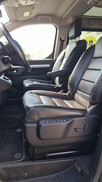 Toyota ProAce Verso (2019) 2.0D 130kW  7 míst VIP - fotka 5 z 10