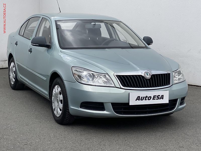 Škoda Octavia (2010) 1.2 TSI, 1.maj,ČR, AC, zámek - fotka 1 z 14