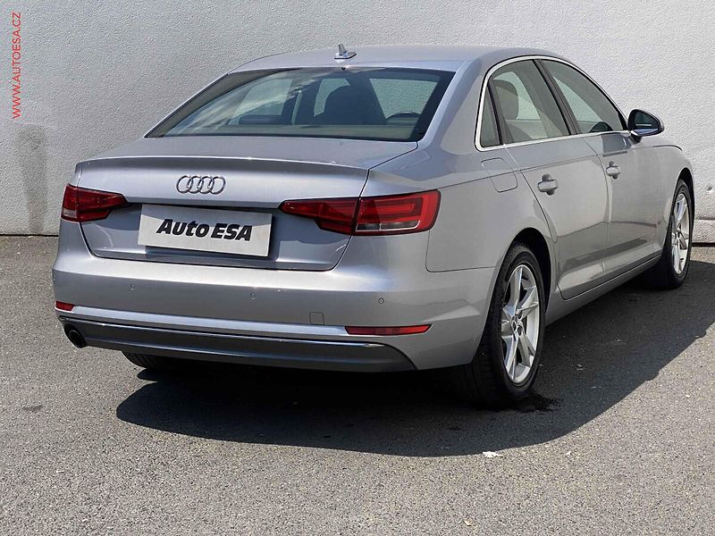 Audi A4 (2016) 1.4 TFSi, Bixen, navi, kůže - fotka 4 z 17