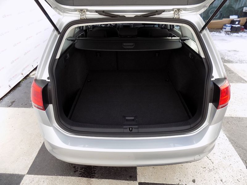 Volkswagen Golf (2016) 1.6TDI/1.Majitel/Klimatizace/ - fotka 10 z 44