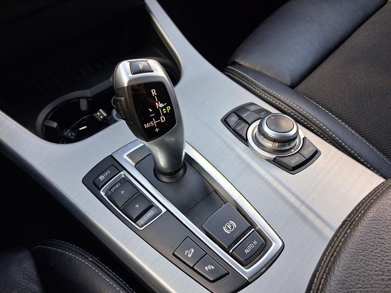 BMW X3 (2012) 2,0D XDRIVE ČR SERVISKA 2xKOLA - fotka 24 z 38