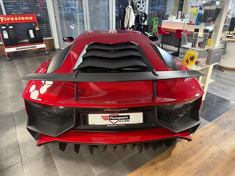Lamborghini Aventador (2018) LP 750-4 SV Superveloce, LIFT - fotka 6 z 12