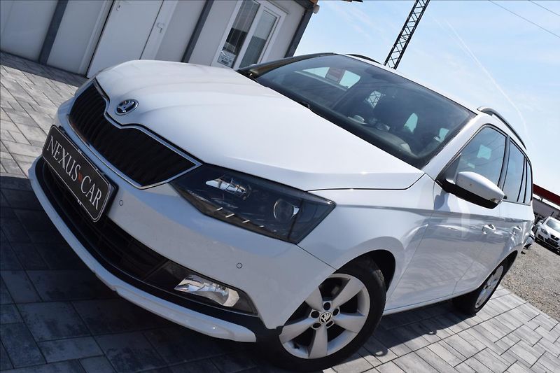 Škoda Fabia 1,2 TSI 66KW TOP VÝBAVA - fotka 1 z 49