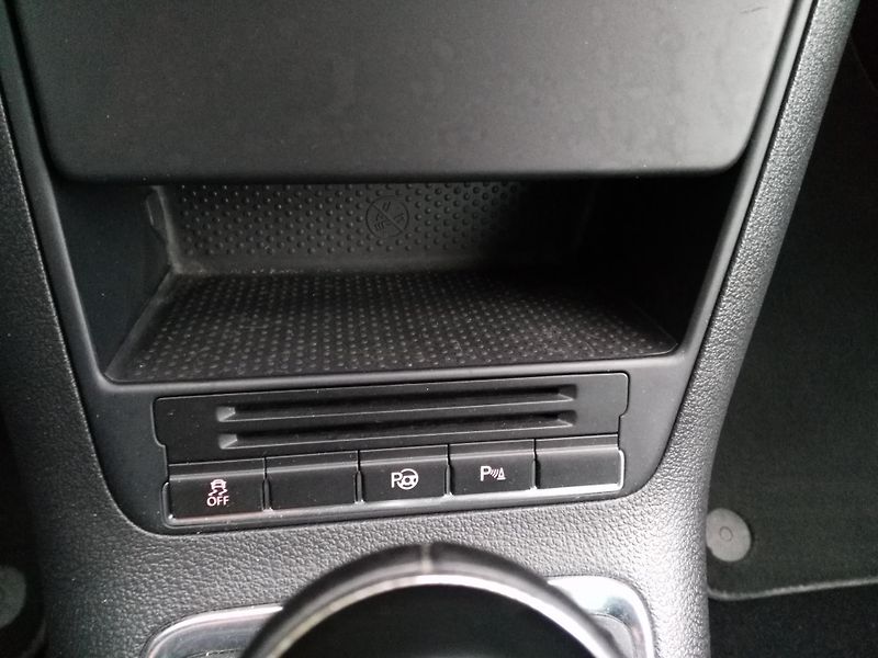Volkswagen Tiguan 2,0 TDI 4Motion /103 kW/ - fotka 19 z 34