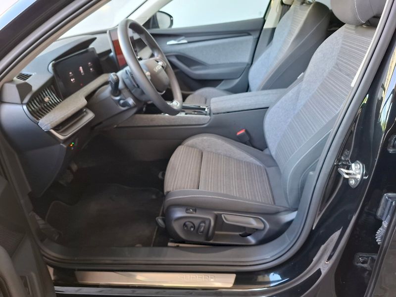 Škoda Superb (2025) COMBI SELECTION TD 110/2.0 A7F - fotka 33 z 41