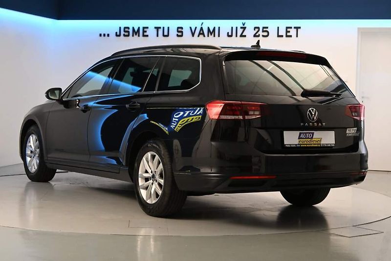 Volkswagen Passat (2023) 2.0 LED DSG ACC VIRTUAL Kamera - fotka 7 z 34