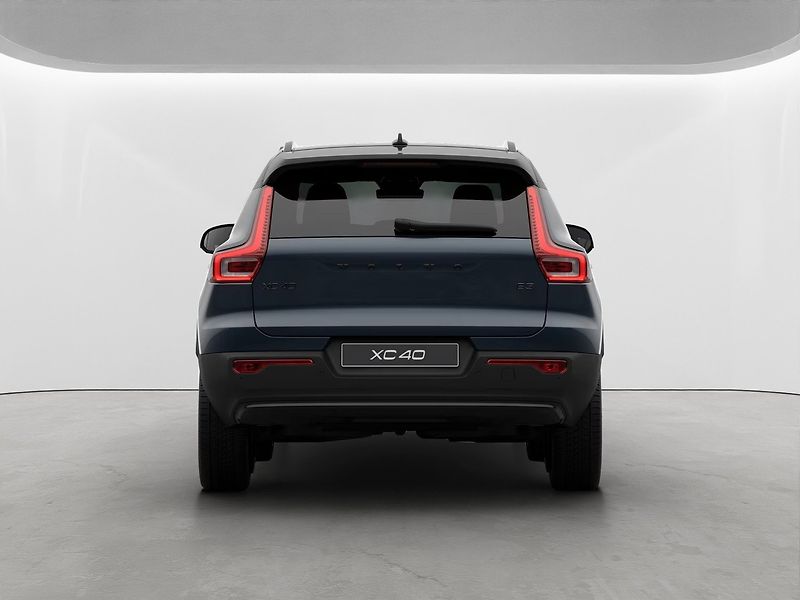 Volvo XC40 (2026) Black Edition,360°kam, ACC, BL - fotka 5 z 13