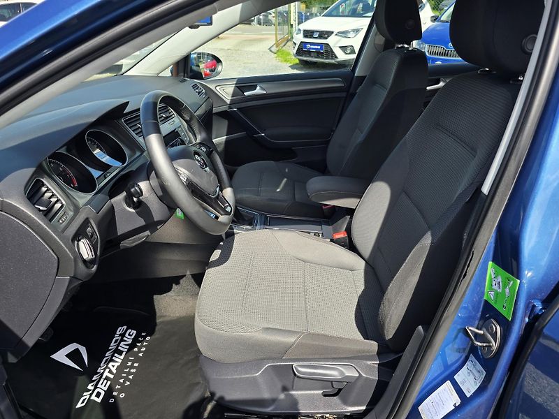 Volkswagen Golf 1.2TSI DIGI KLIMA 1Majitel - fotka 12 z 19