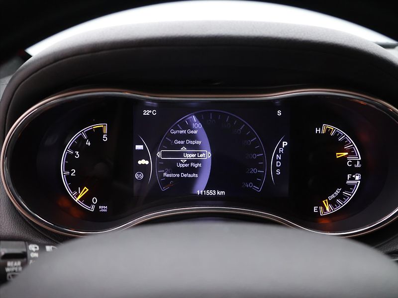 Jeep Grand Cherokee 3,0 CRDI 184kW 4x4 Summit - fotka 17 z 32