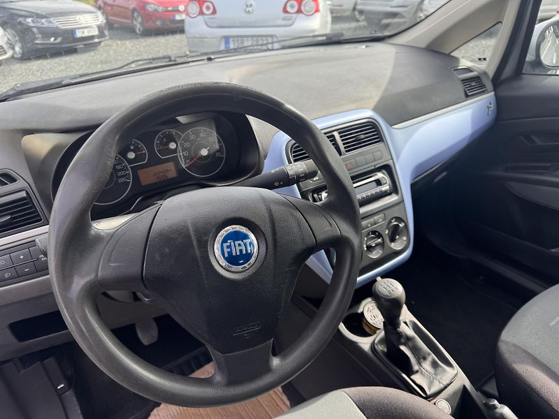 Fiat Grande Punto 1.3 JTD, 55 kW, tažné, TK 9/28 - fotka 9 z 17