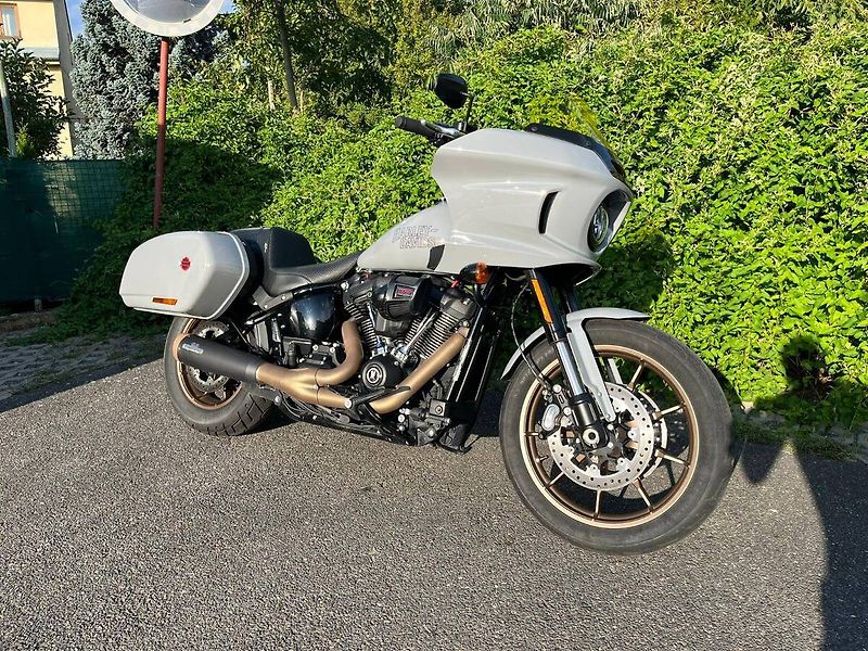 Harley-Davidson (2024) FXLRST Low Rider ST - fotka 1 z 19